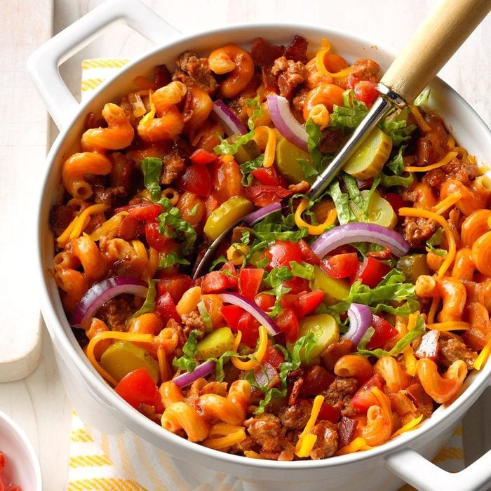 One pot bacon cheeseburger pasta