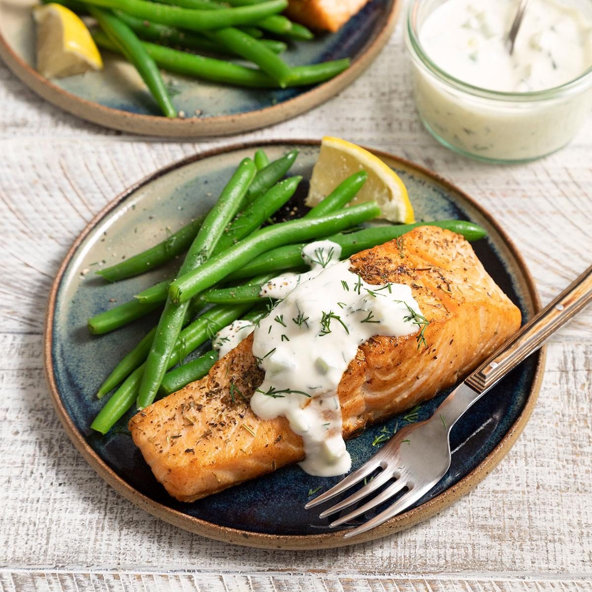 Pan Seared Salmon With Dill Sauce