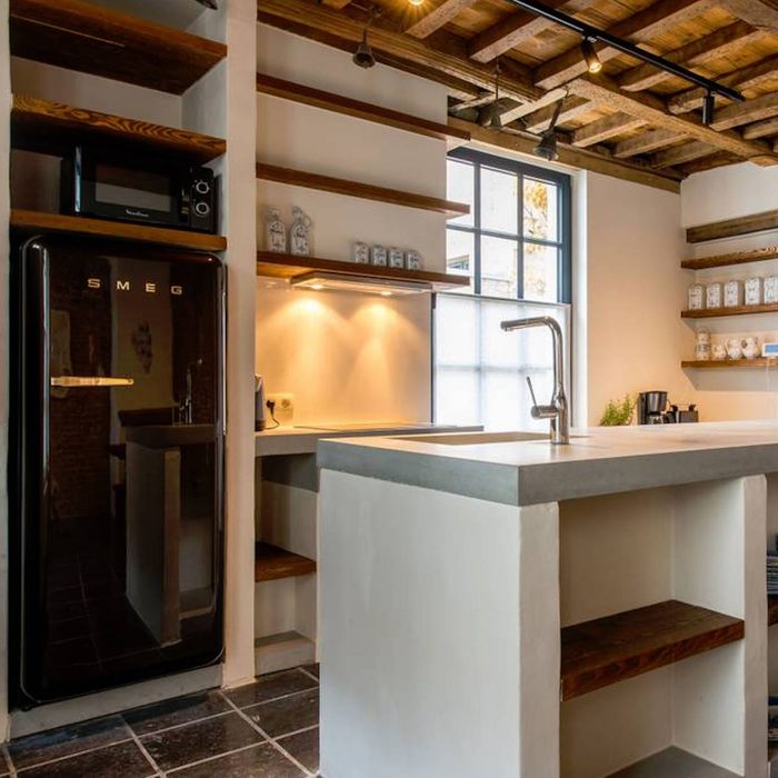 Airbnb kitchen