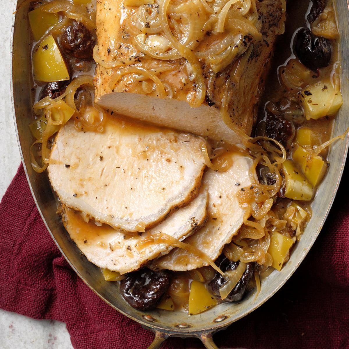 Country French Pork With Prunes And Apples Exps Thso18 220138 B04 20 5b 4
