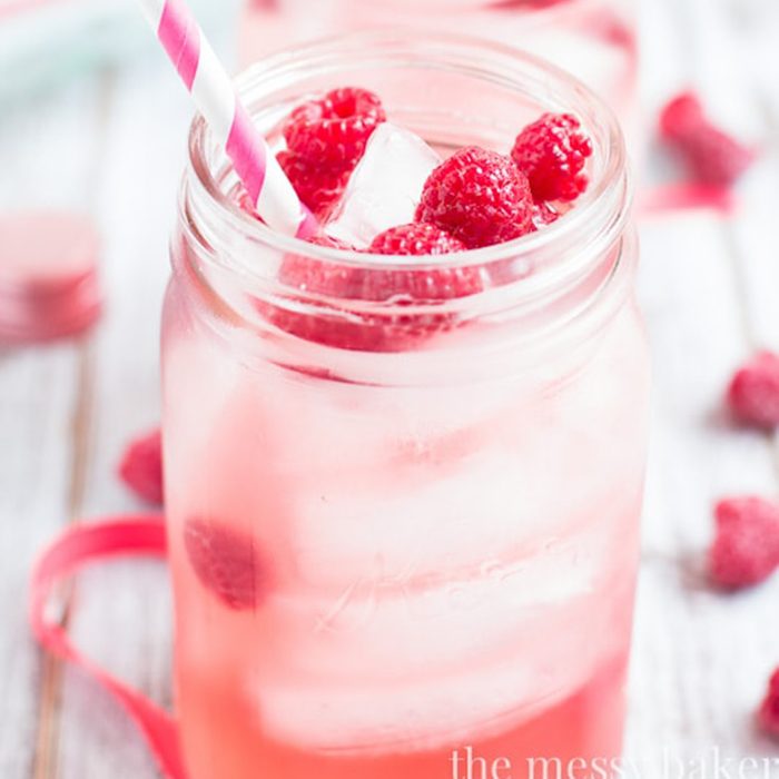 RASPBERRY MOSCATO SANGRIA