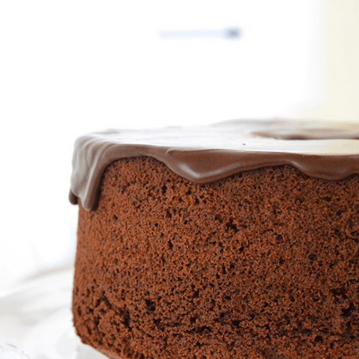 Chocolate cake with ganache