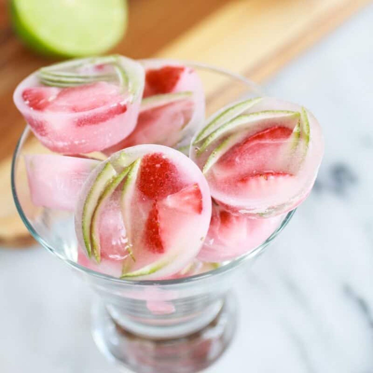 4 Cocktail Ice cube ideas (infused with fruits). 