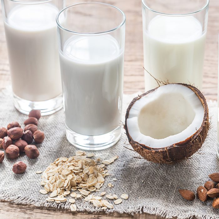 Different types of non-dairy milk