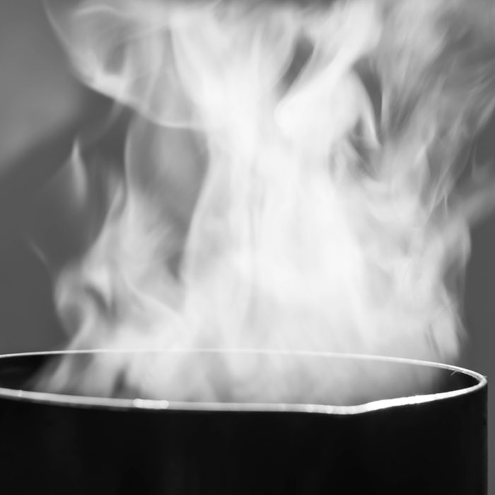 Selective focus steam over cooking pot