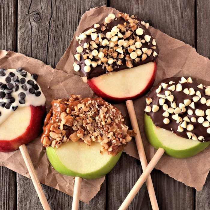Mixed chocolate and caramel dipped apples rounds