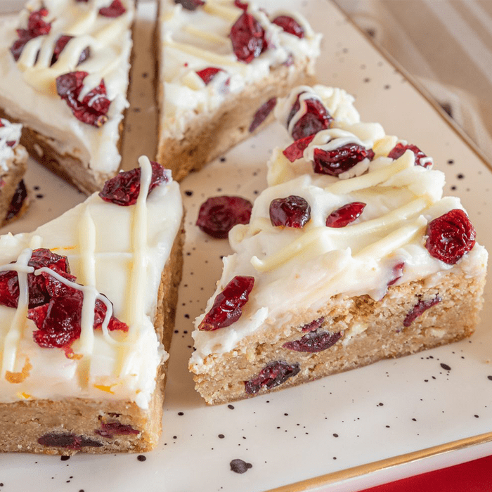 Inspired by: Starbucks Cranberry Bliss Bars