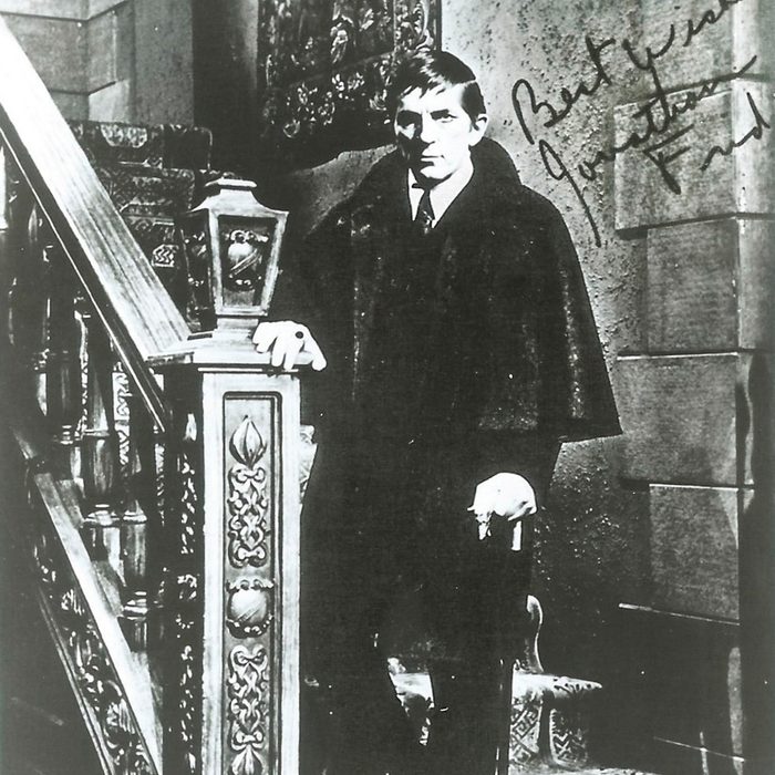 Barnabas Collins fan club photo from Dark Shadows /REM Magazine/2016/10/REMON16_OnScreen_036-038/Links