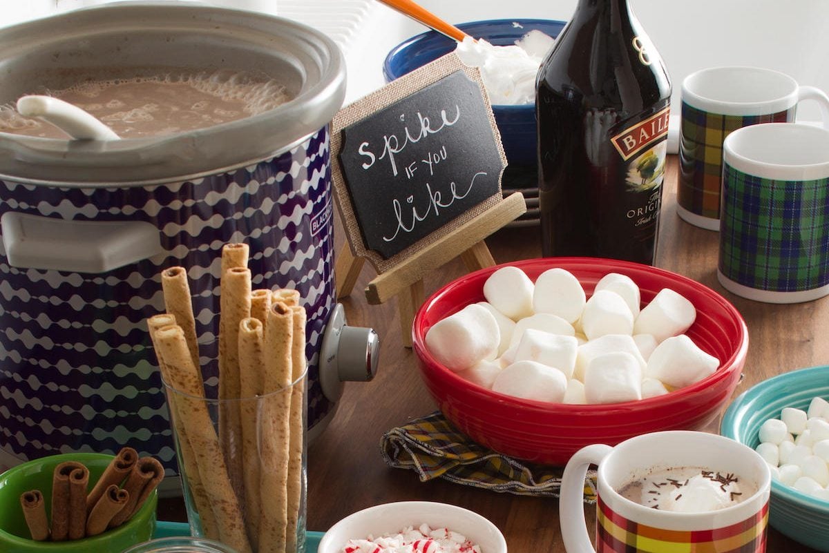 Holiday Hot Chocolate Bar With Homemade Mix Recipe - House of