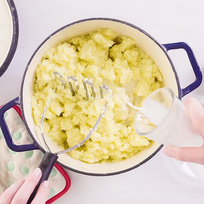 Step by step. Preparing classic mashed potatoes for Thanksgiving dinner