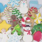 10 Decorating Tools You’ll Need to Make Pretty Christmas Cookies