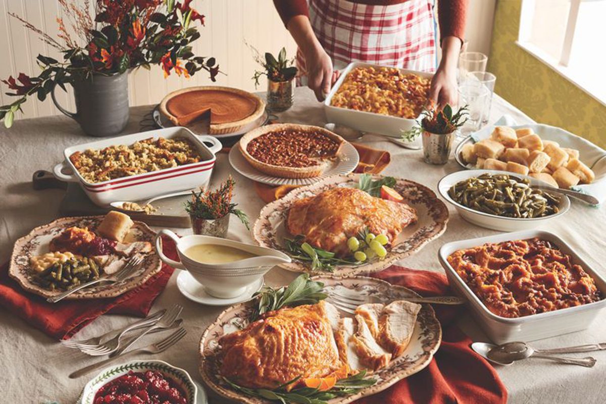 Cracker Barrel Has Thanksgiving Heat n' Serve Dinner Options Available