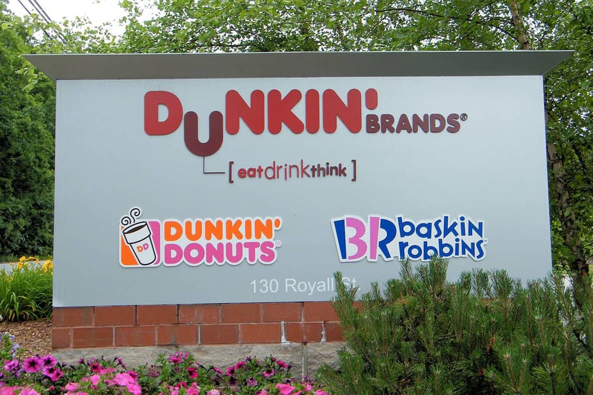 Dunkin' and Baskin Robins sign