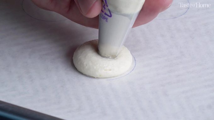 how to make macarons, pipe rounds for baking