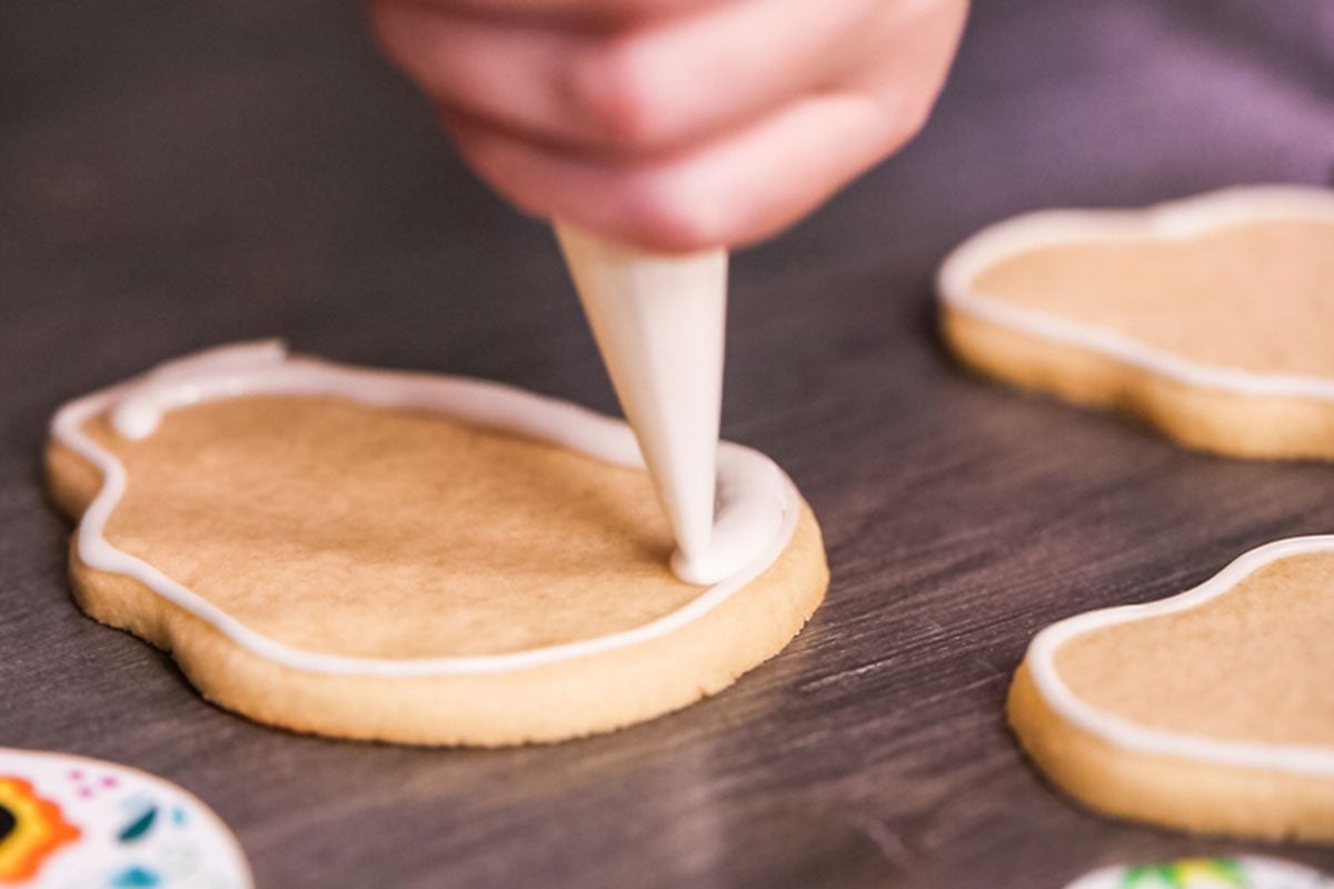 9 Mistakes Almost Everyone Makes With Royal Icing