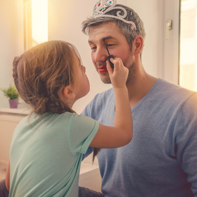 dad with cute daughter beeing treated with lipstick for carnival; Shutterstock ID 603110969; Job (TFH, TOH, RD, BNB, CWM, CM): TOH
