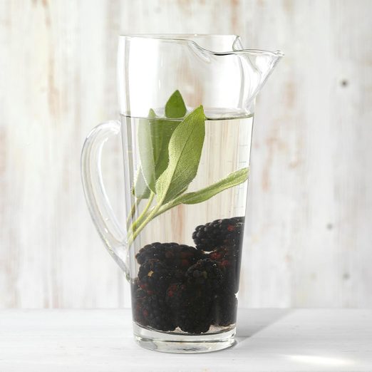 Blackberry And Sage Infused Water Exps Thfm19 233664 C09 27 7b 10