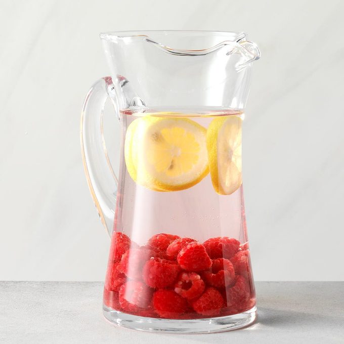 Raspberry And Lemon Infused Water Exps Thfm19 233671 C09 27 3b 6