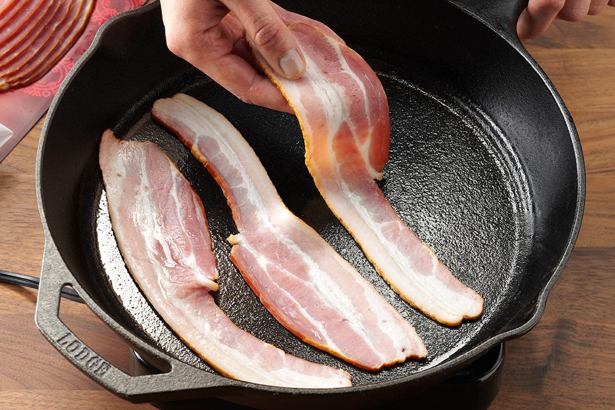 How to Cook Bacon on the Stove, in the Microwave or in the Oven