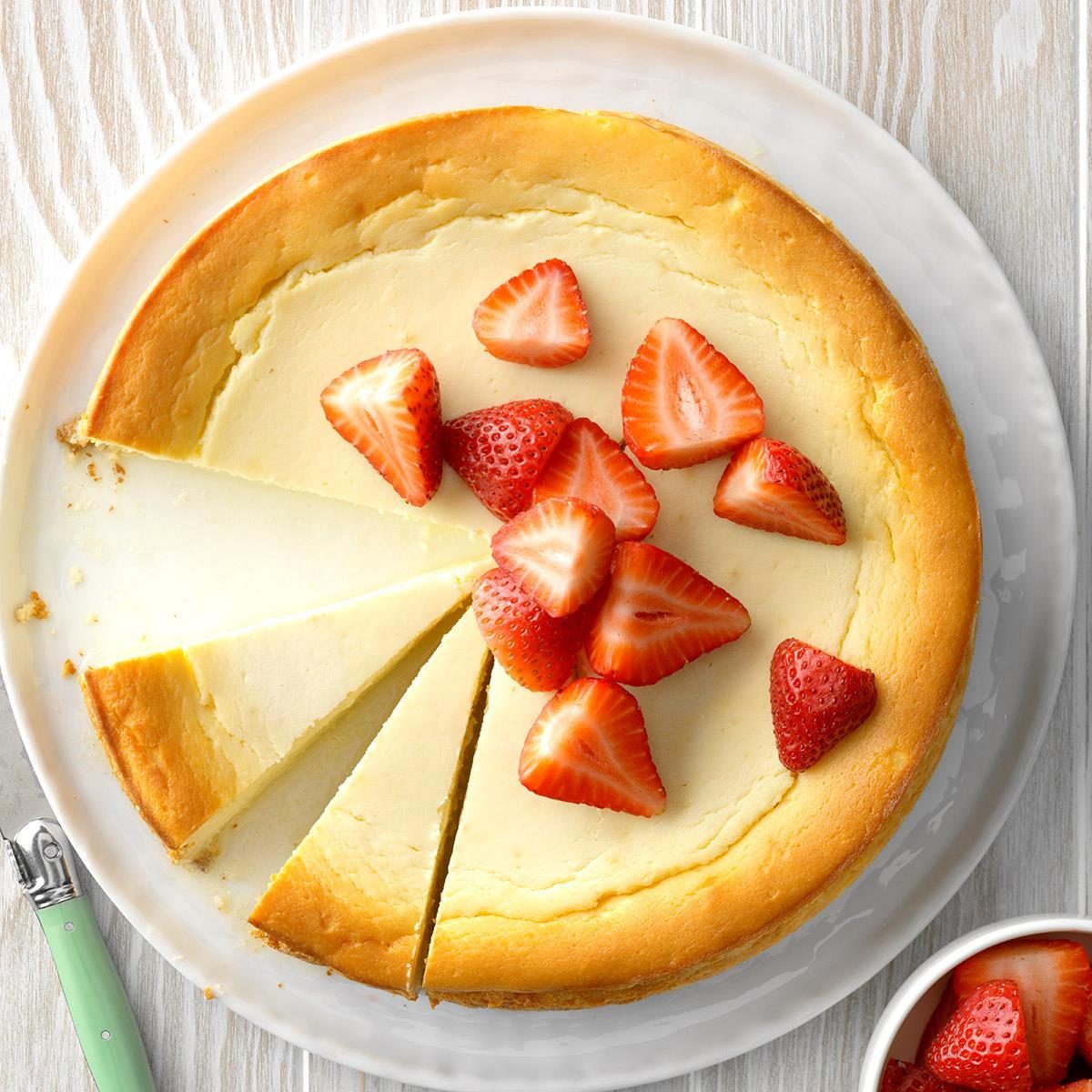 Yogurt Ricotta Cheesecake Exps Thfm19 229041 B09 27 5b 4