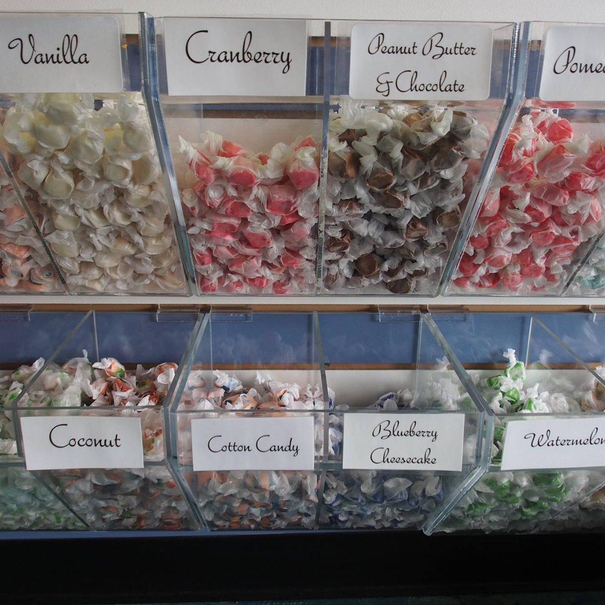 Goo Goo Cluster, Retro Candy Bulk Candy Store - Store Pralines, Chocolate  Boxes Fudge, Local Pecans