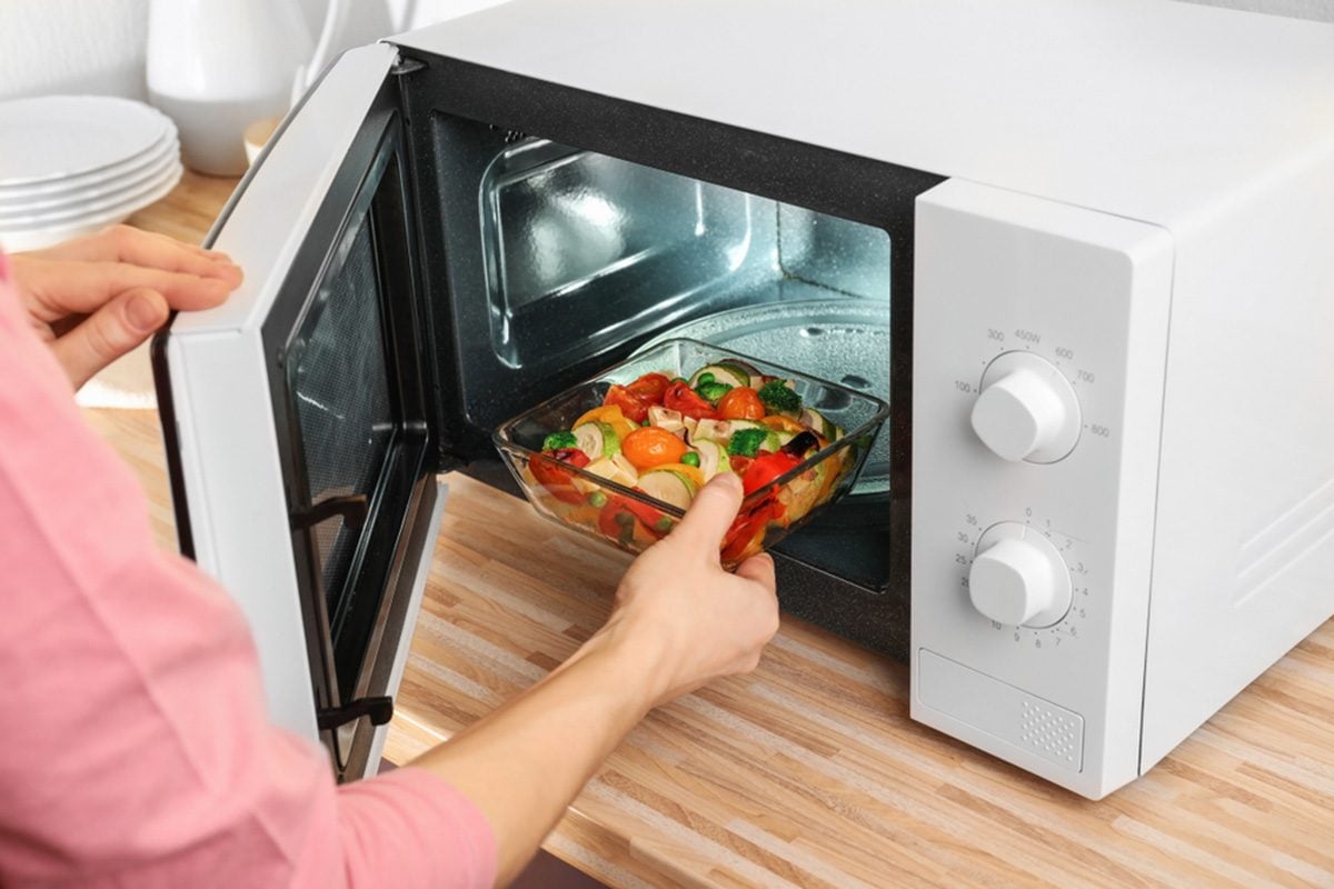 Food Hunter's Guide to Cuisine: The Hot Logic MacrowaveYour Microwave  Alternative