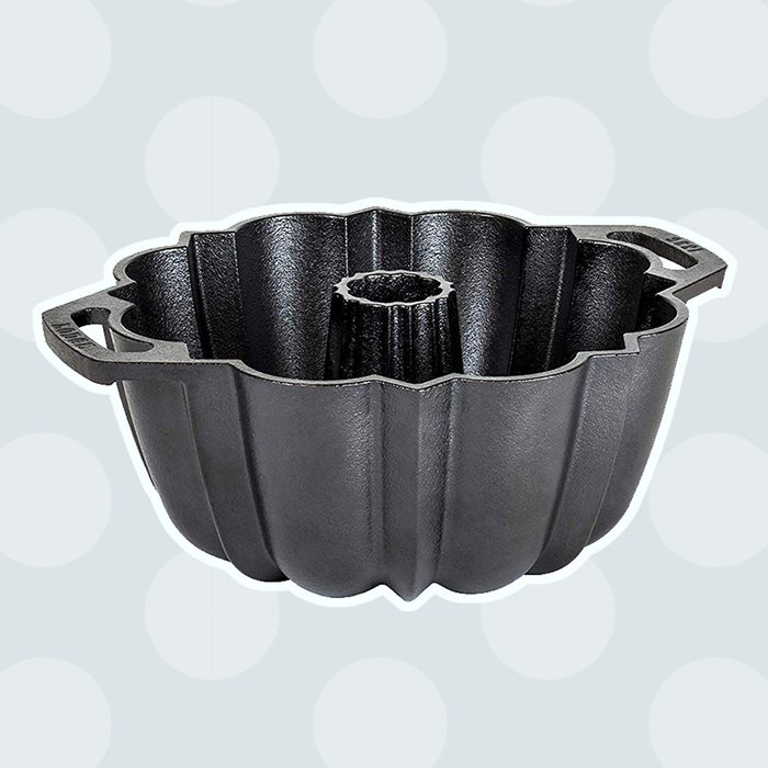 Cast Iron Fluted Cake Pan