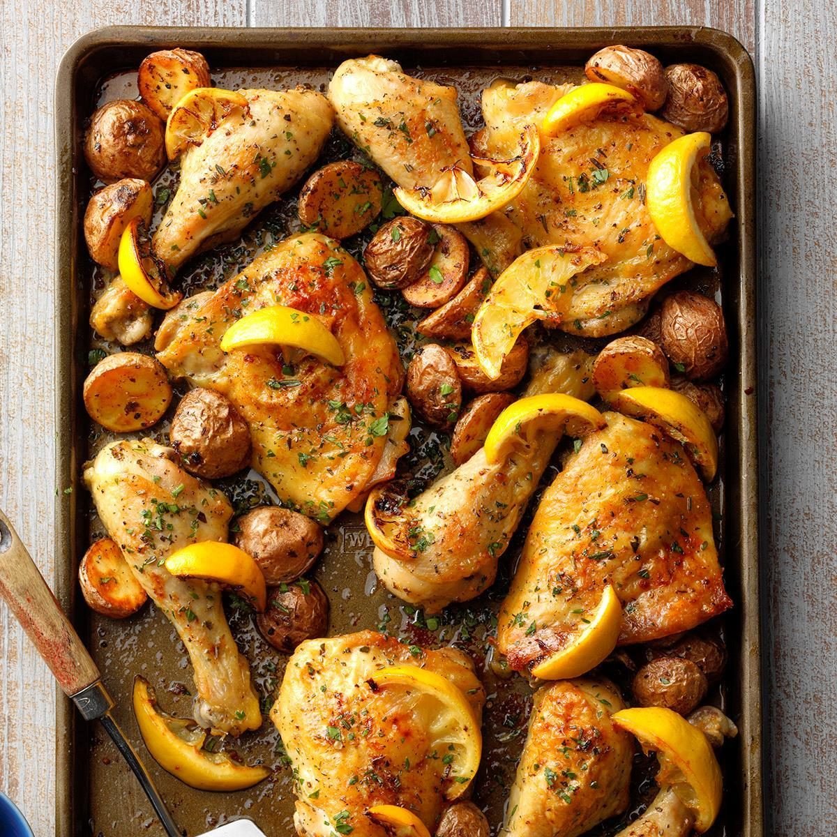 https://www.tasteofhome.com/wp-content/uploads/2019/02/Sheet-Pan-Lemon-Garlic-Chicken-_EXPS_SDAM19_232898_B12_05_6b-26.jpg