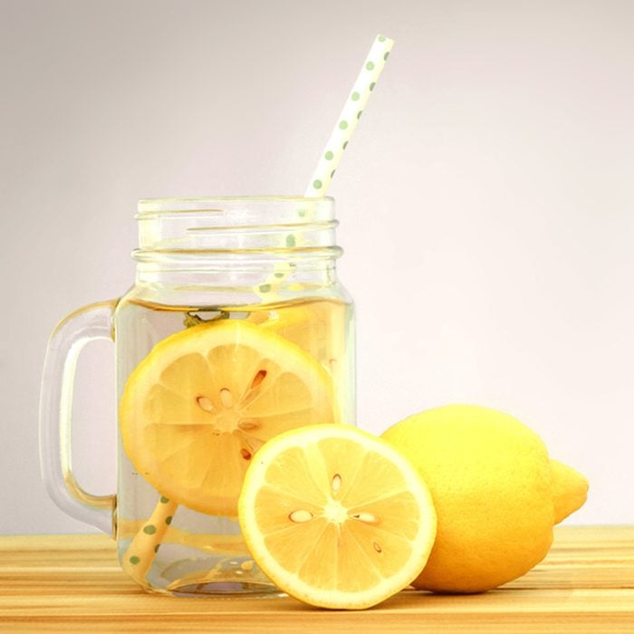 Citrus lemonade water with lemon slices