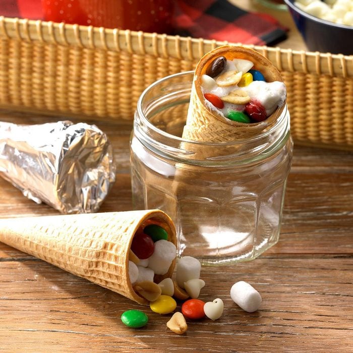 Campfire Dessert Cones Exps Hca19 186798 C08 01 7b 3