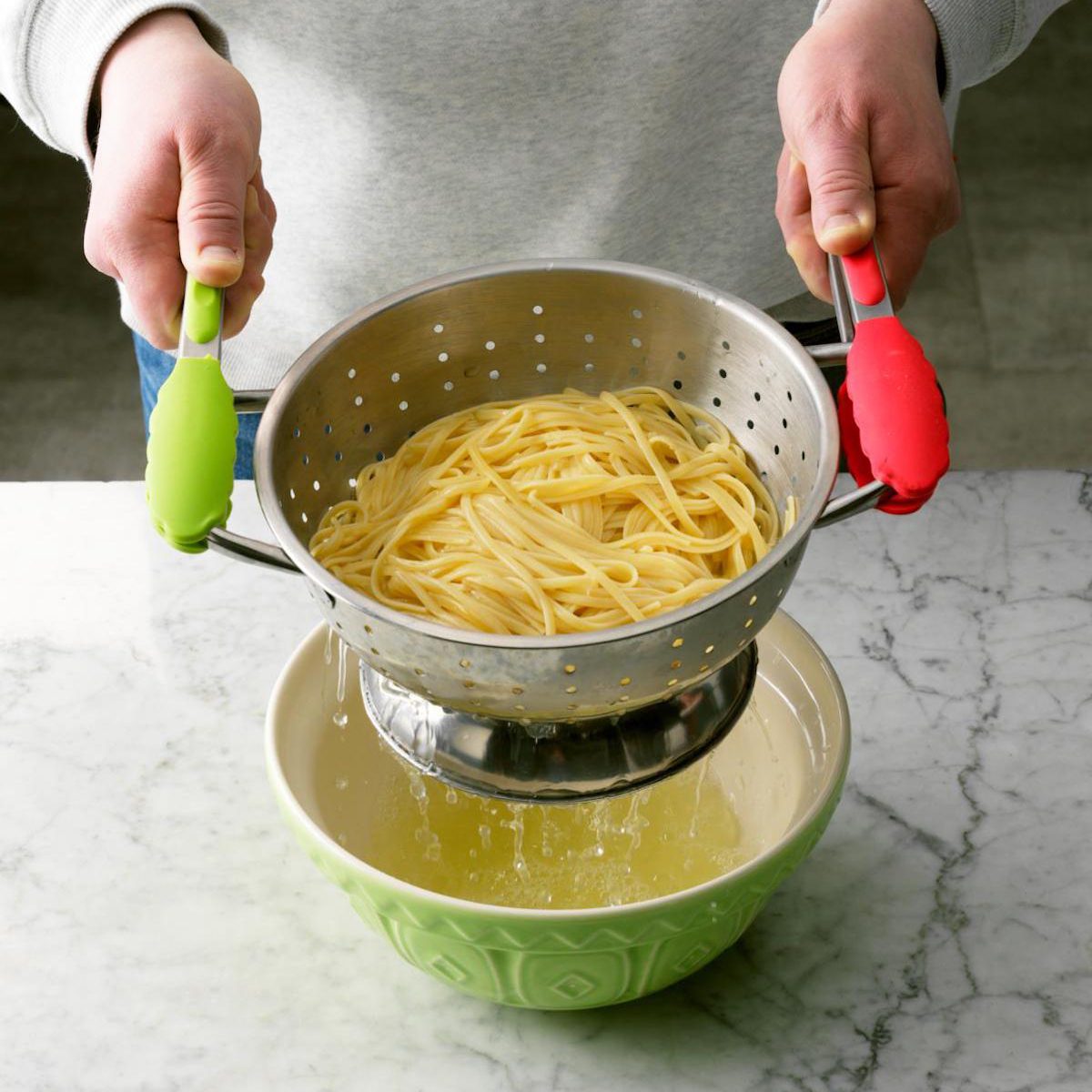 8 Clever Uses For Kitchen Tongs