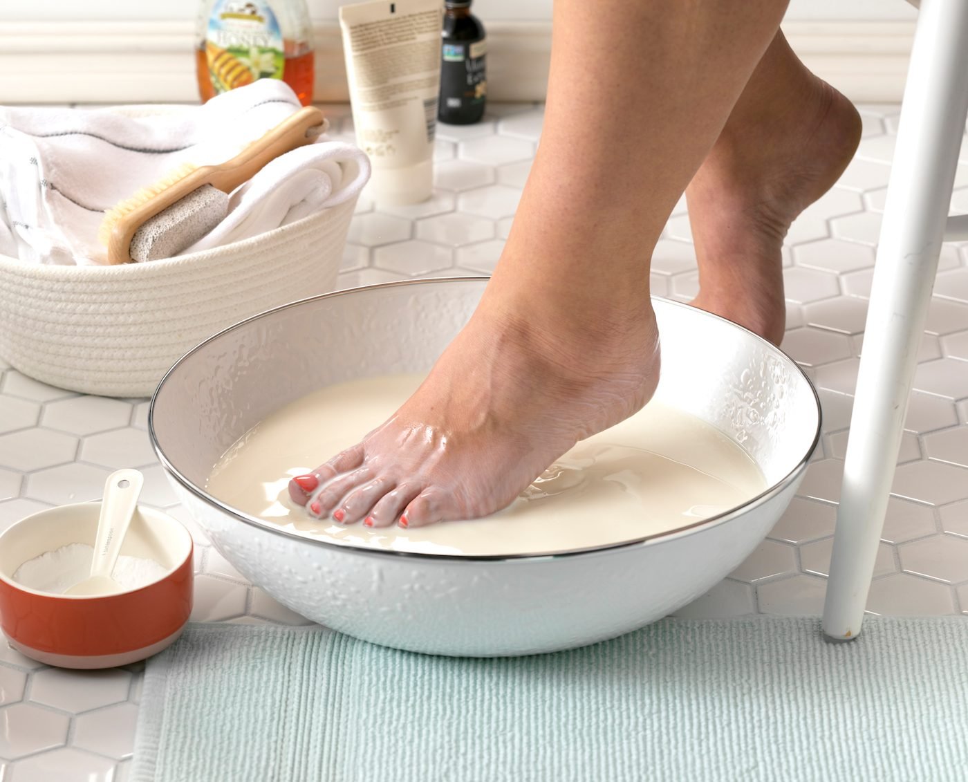 How To Make A Soothing Milk Bath For Your Feet Taste Of Home