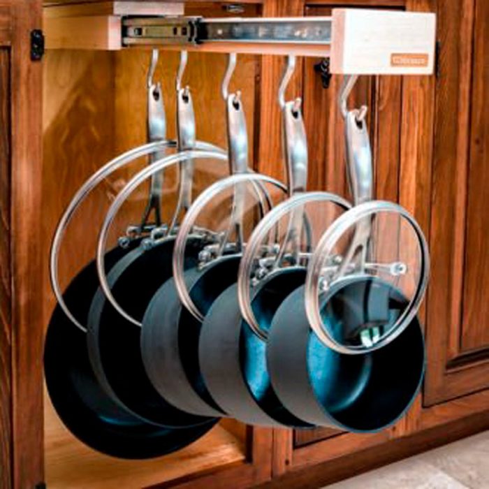 Pull-Out Pan Rack