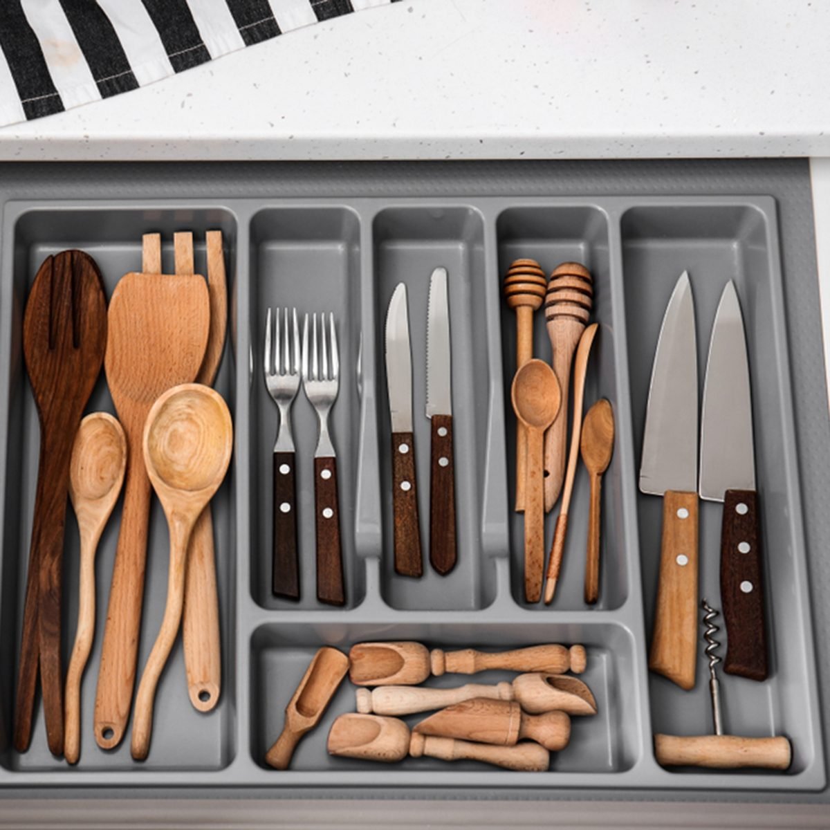 How to Organize Kitchen Utensils