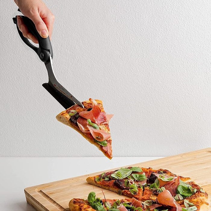 Dreamfarm Scizza Pizza Scissors Ecomm Via Amazon.com