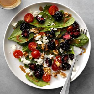 Blackberry Balsamic Spinach Salad