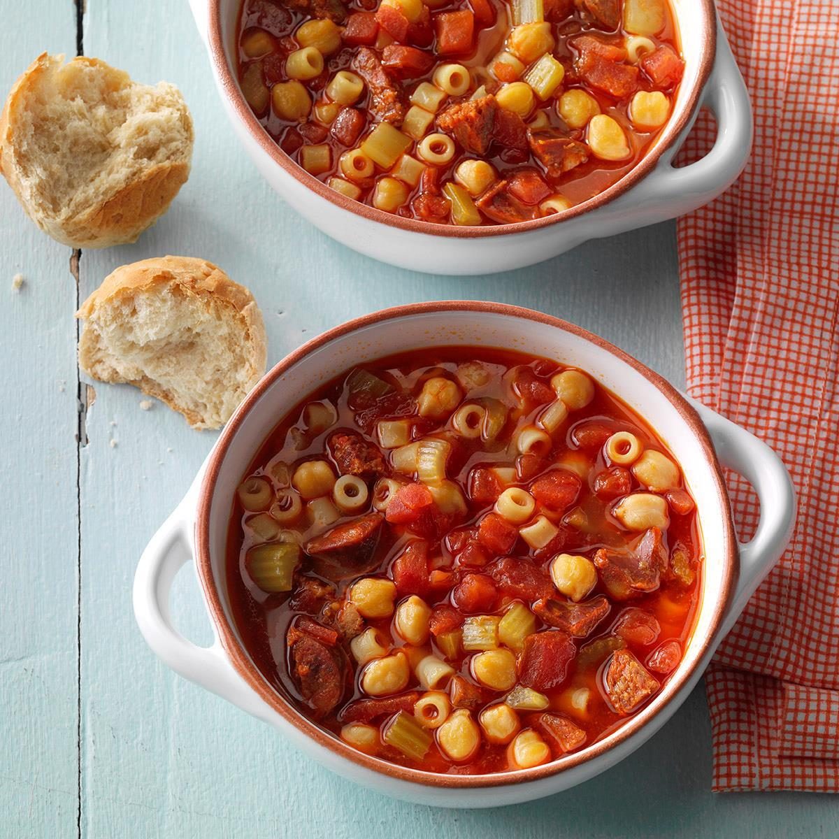 Chorizo And Chickpea Soup Exps Sdjj19 150632 E02 07 1b 26