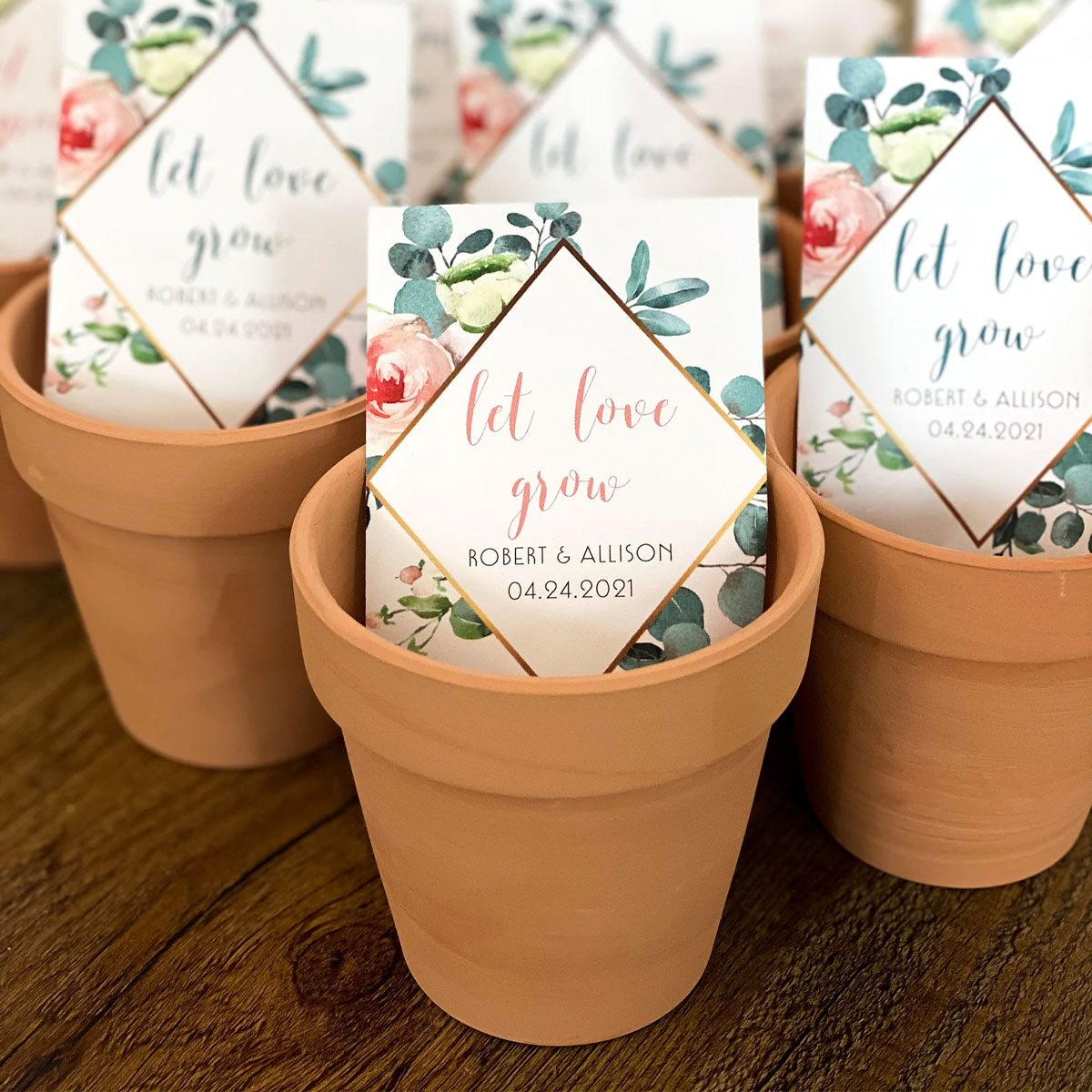 20 Personalized Wedding Gift Ideas For the Bride and Groom