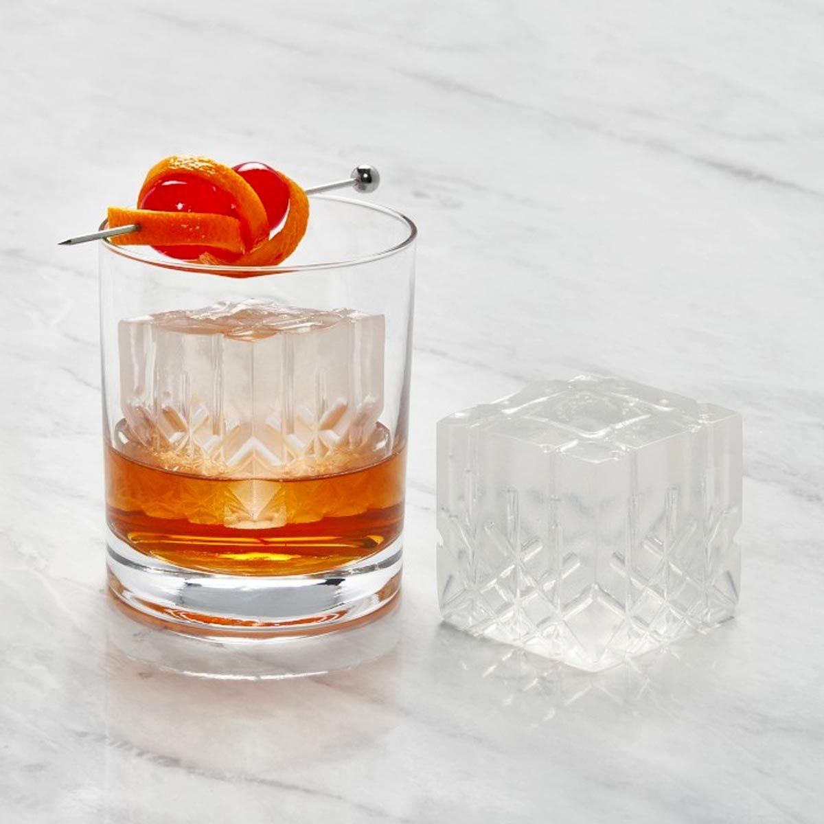 9 Cool Ice Cube Trays [Updated]