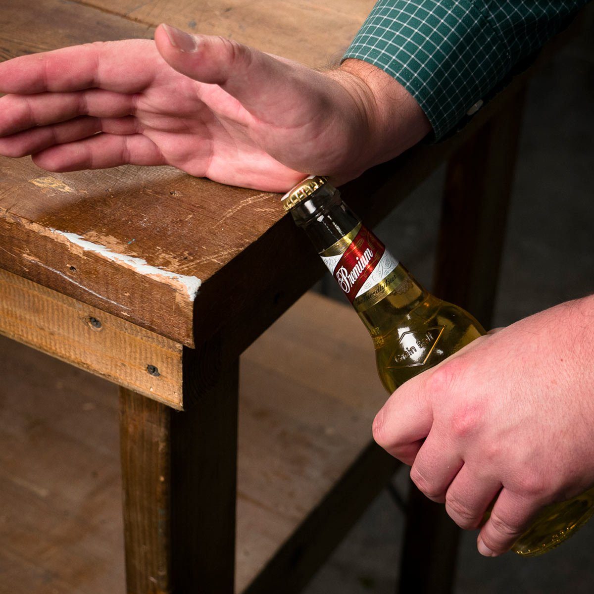 All 94+ Images how to open a bottle on a table Sharp