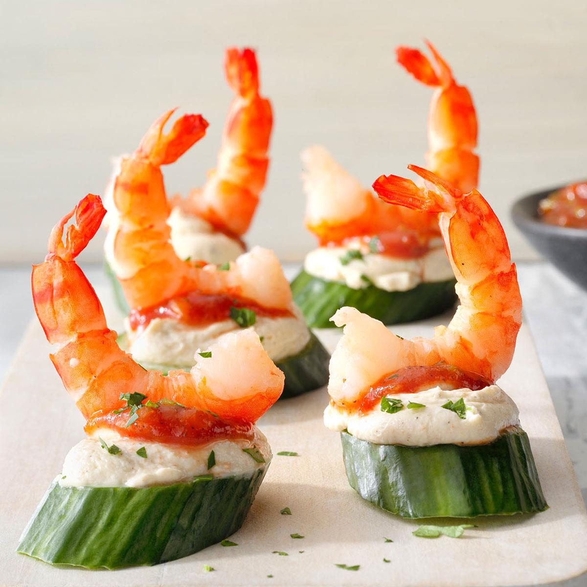 Shrimp And Cucumber Canapes Exps Hohbz23 112700 P1onp3 Md 06 28 14b