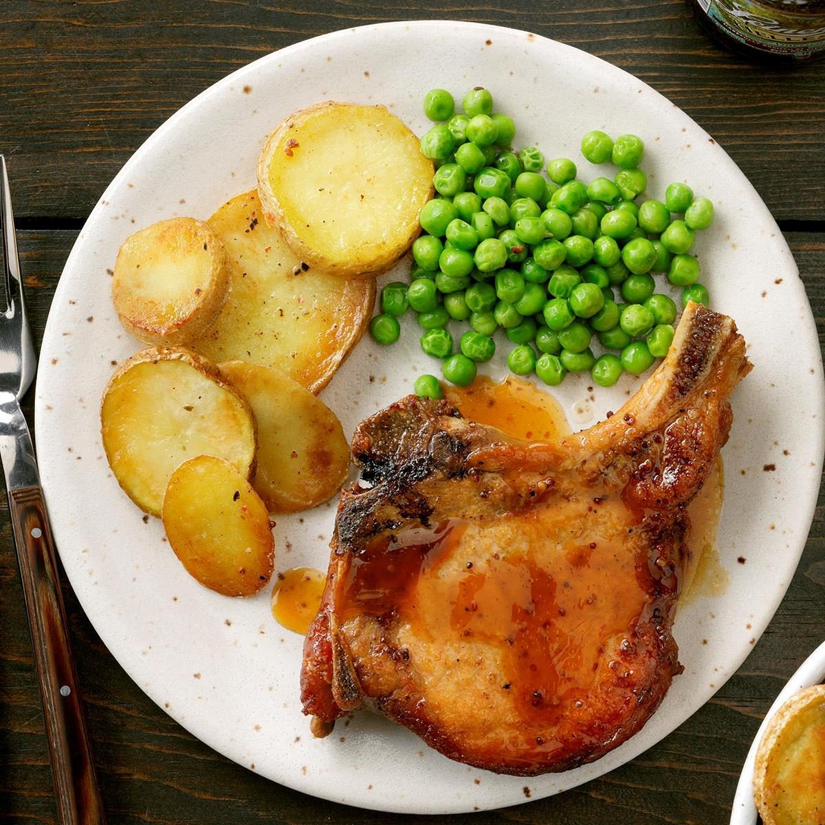 Slow-Cooker Bourbon Pork Chops Recipe: How to Make It