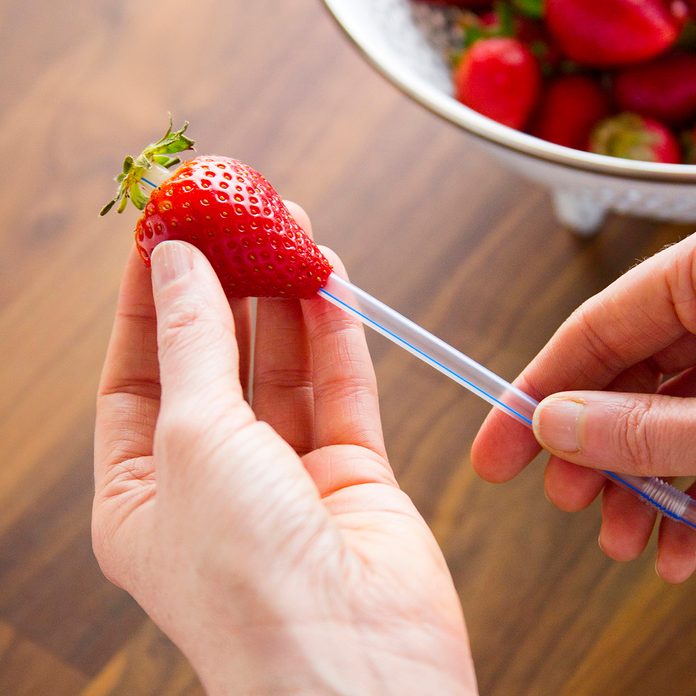 strawberry, straw in strawberry, hull a strawberry