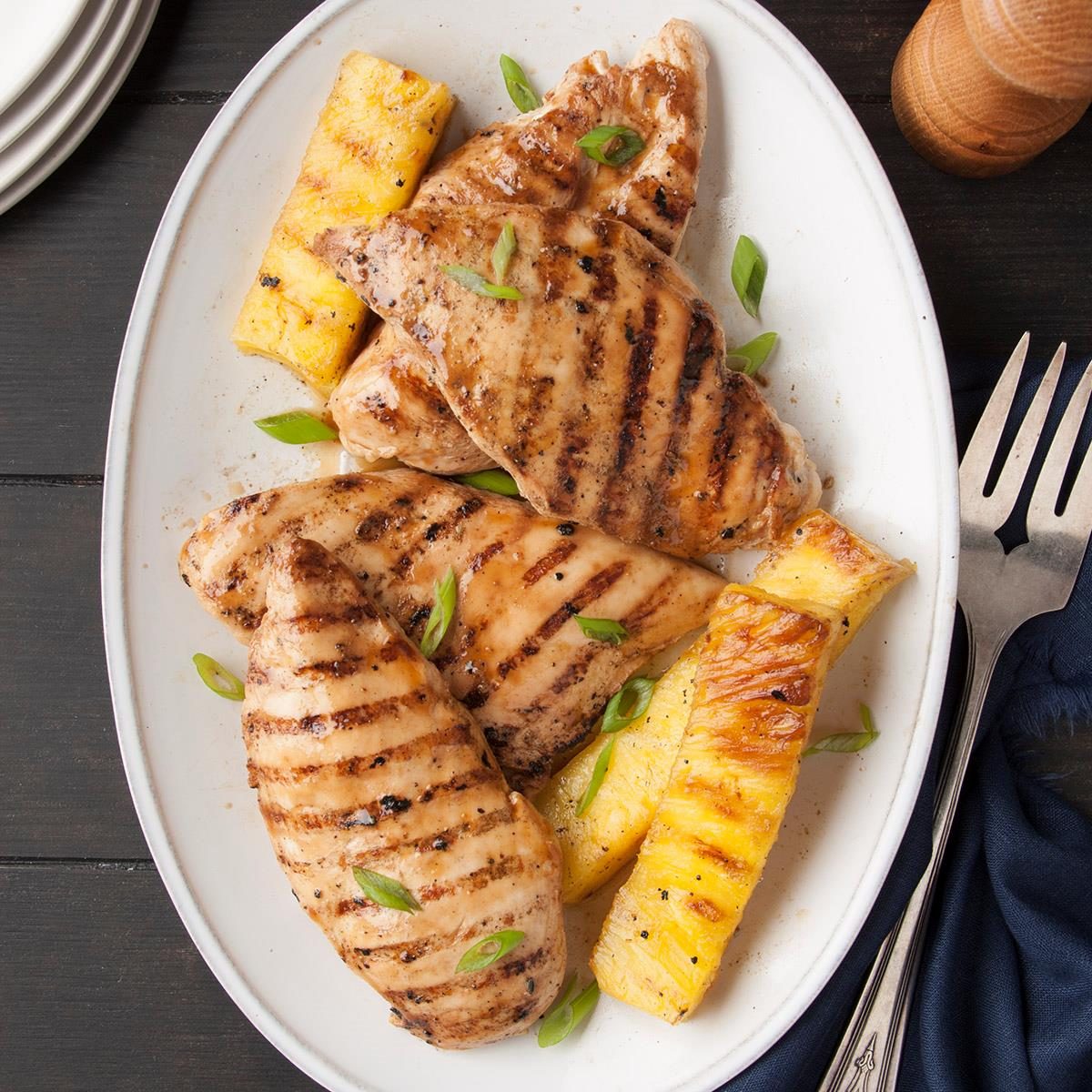 Pineapple Grilled Chicken Exps Ft19 45180 F 0613 1 1