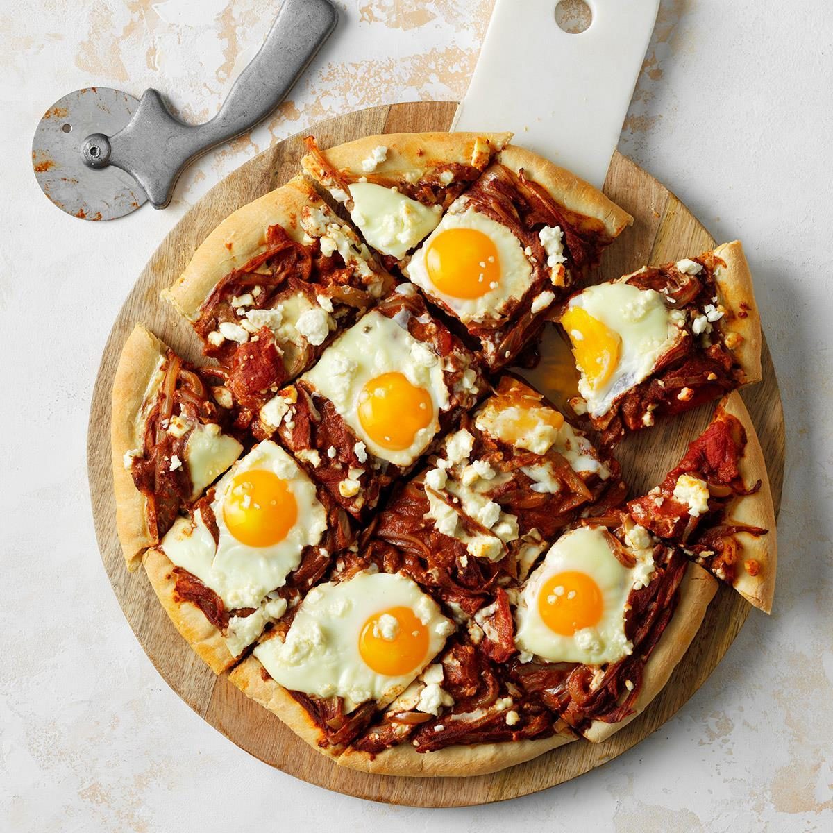 shakshuka pizza — molly yeh