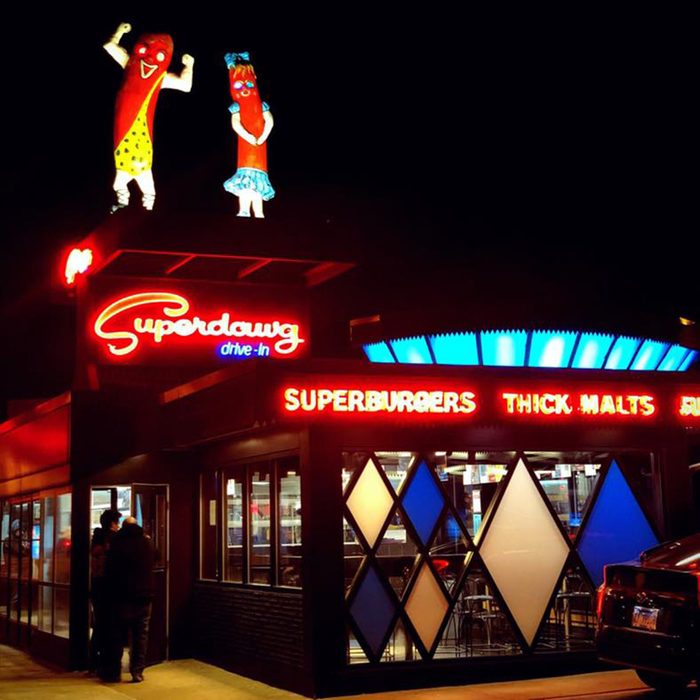 SUPERDAWG DRIVE-IN