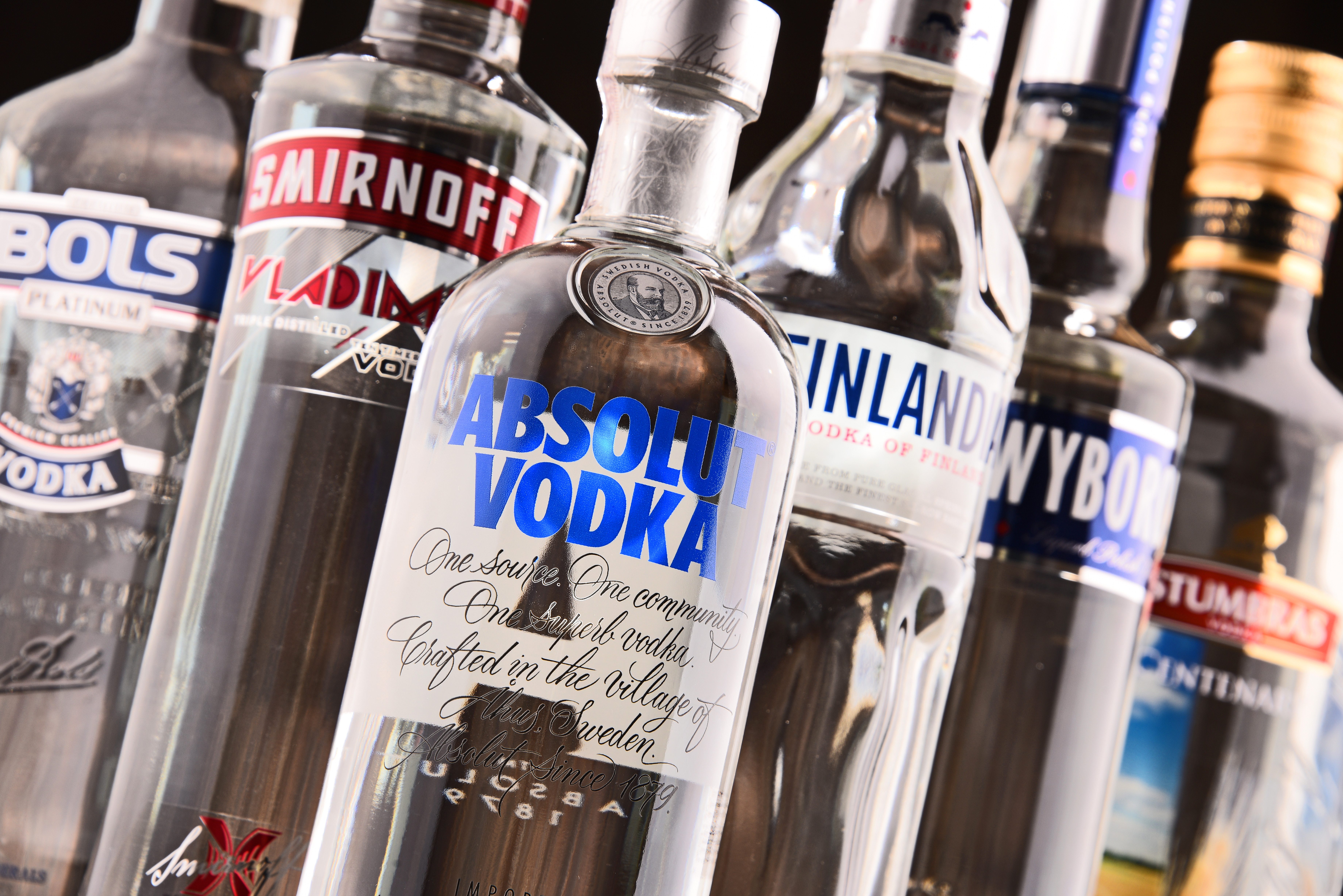 Smirnoff vs Absolut vs Belvedere Vodka - See which one is better