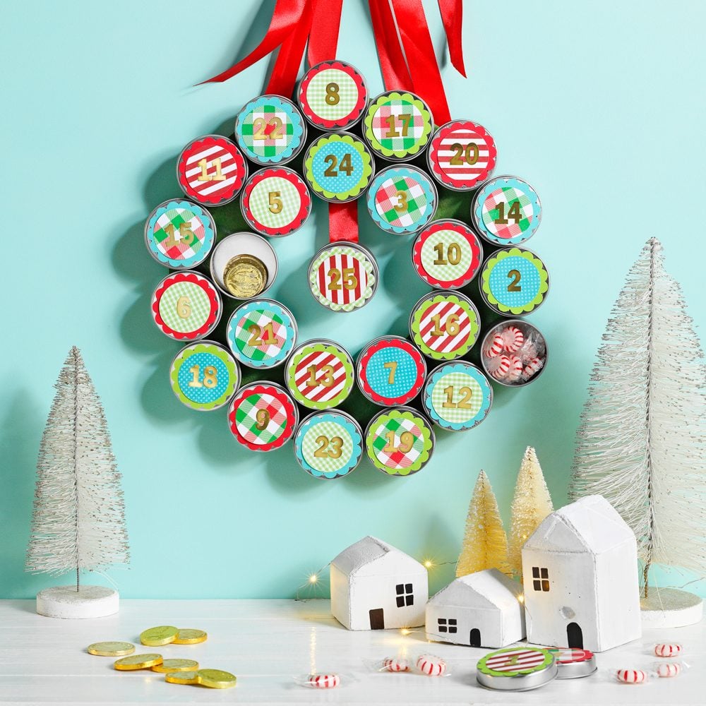 Country Woman Magazine's Countdown to Christmas Wreath holiday decor craft project
