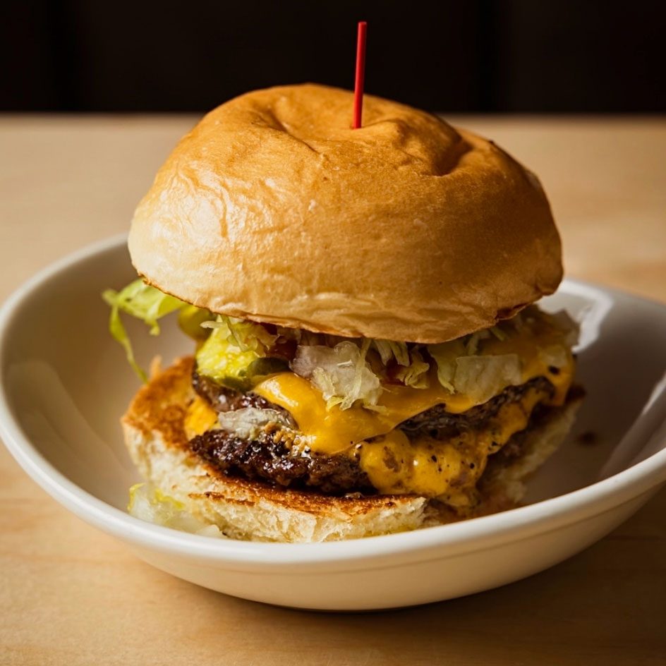 https://www.tasteofhome.com/wp-content/uploads/2019/09/TOH-best-burger-in-every-state-California-via-hihocheeseburger-instgram.jpg?fit=700%2C700