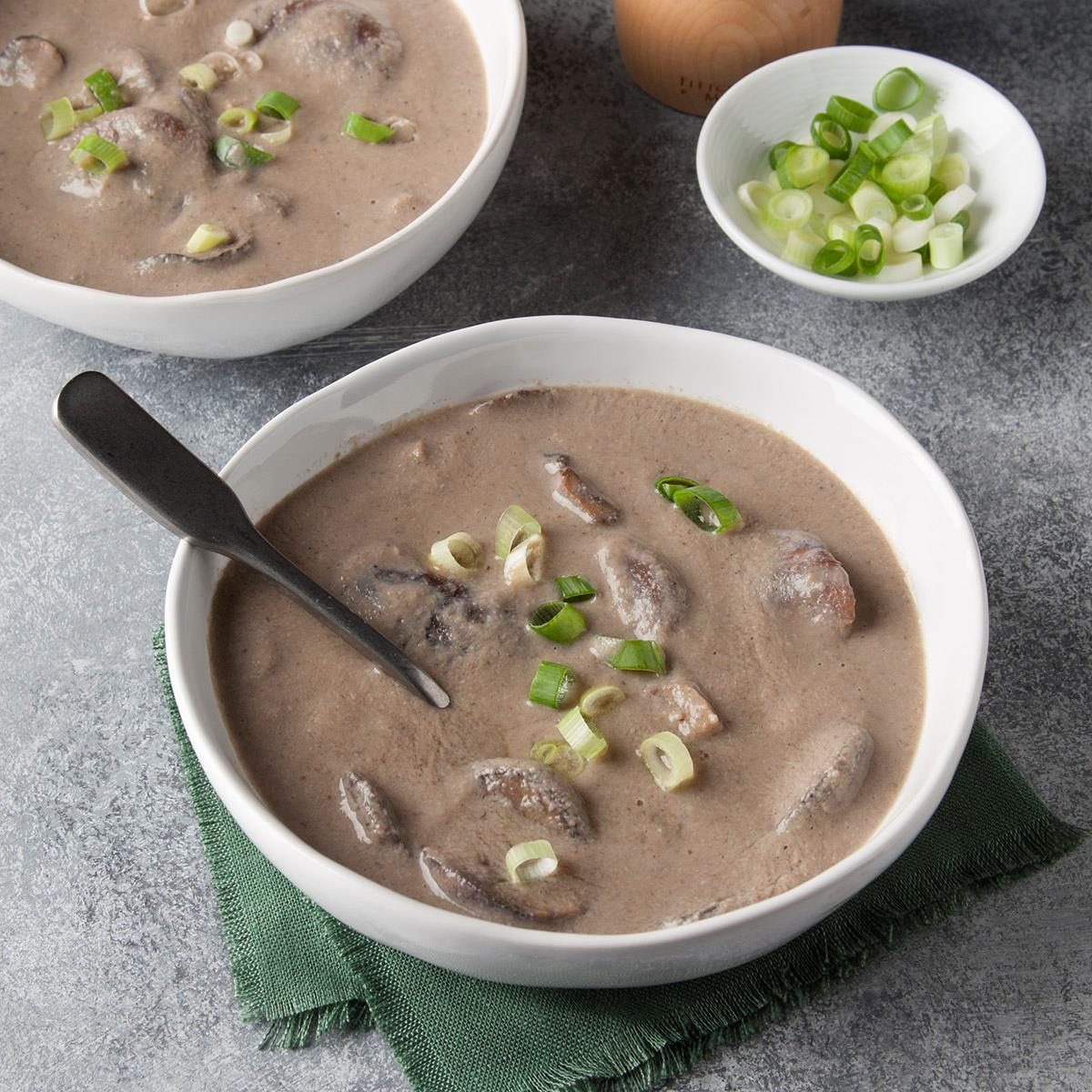 Vegan Cream Of Mushroom Soup Exps Ft19 140777 F 0821 1 10